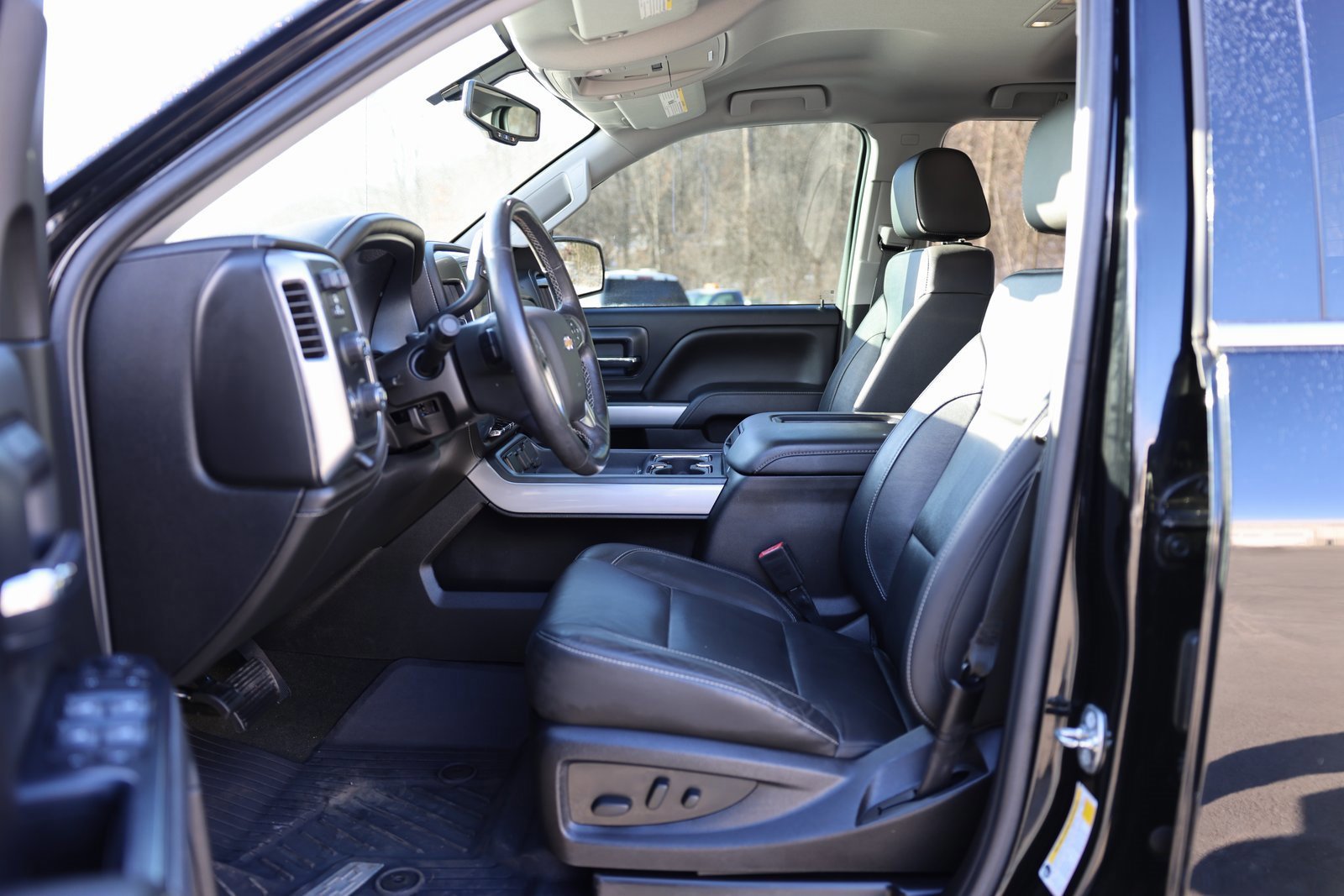 Used 2018 Chevrolet Silverado 1500 LTZ Z71 w/ LTZ Plus Package image 15