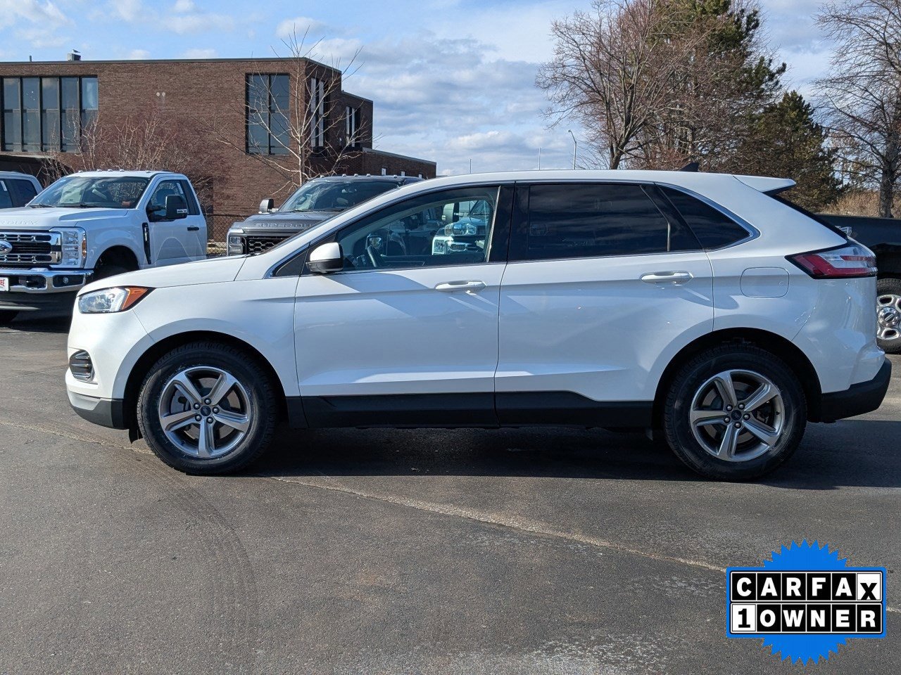 Certified 2022 Ford Edge SEL w/ Convenience Package image 2