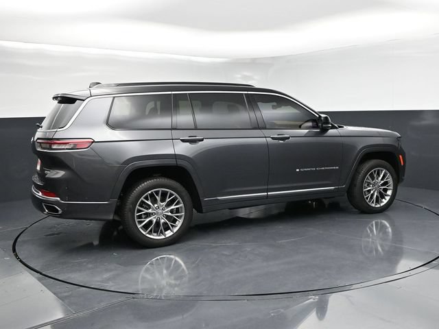 Used 2025 Jeep Grand Cherokee L Summit AWD/4WD image 8