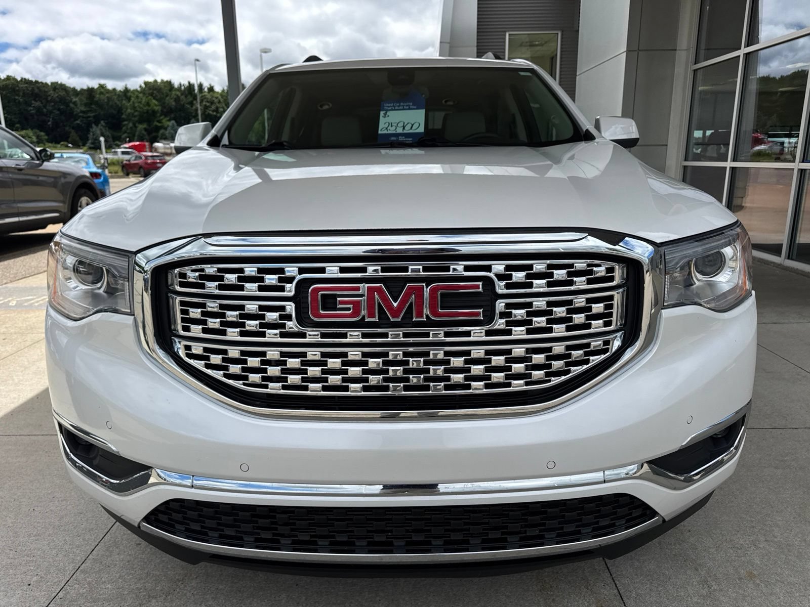Used 2019 GMC Acadia Denali AWD/4WD image 11