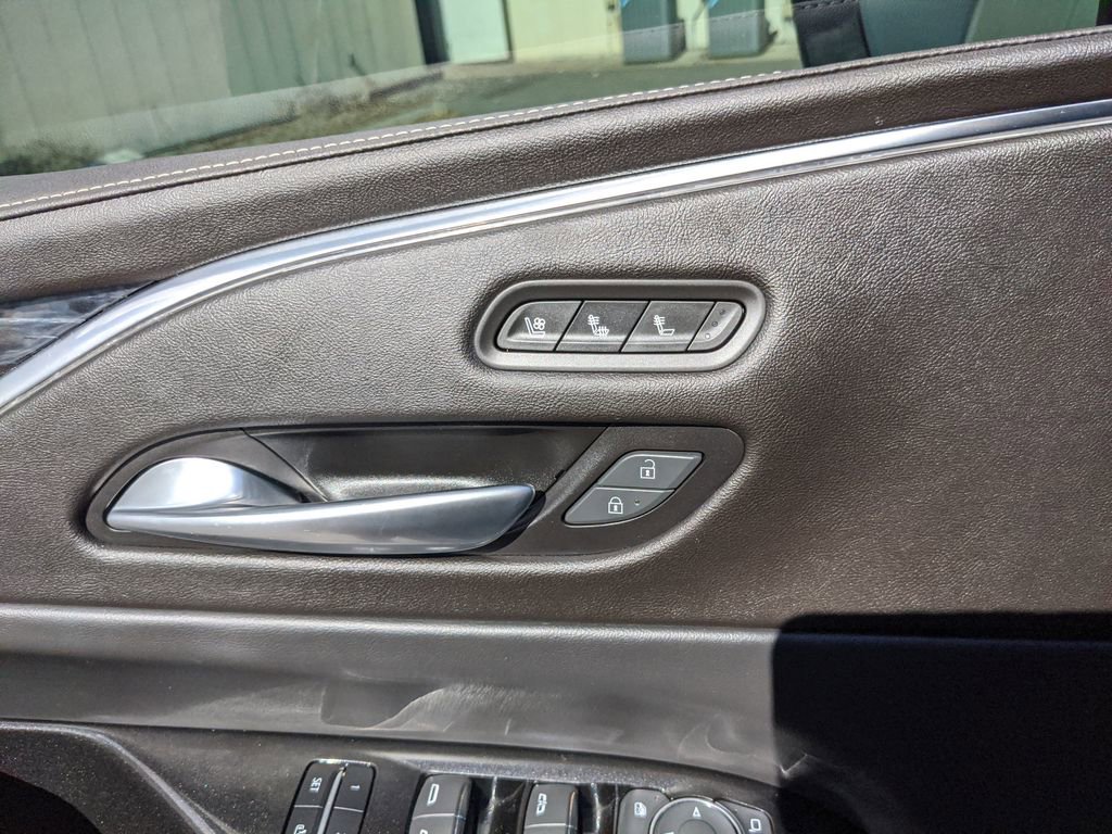 Used 2022 Cadillac Escalade ESV Sport w/ LPO, ONYX Package image 21