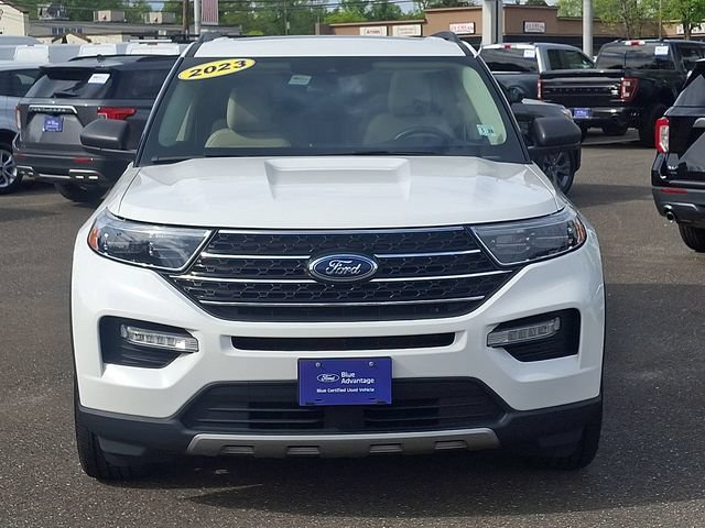 Certified 2023 Ford Explorer XLT w/ Equipment Group 202A AWD/4WD image 2