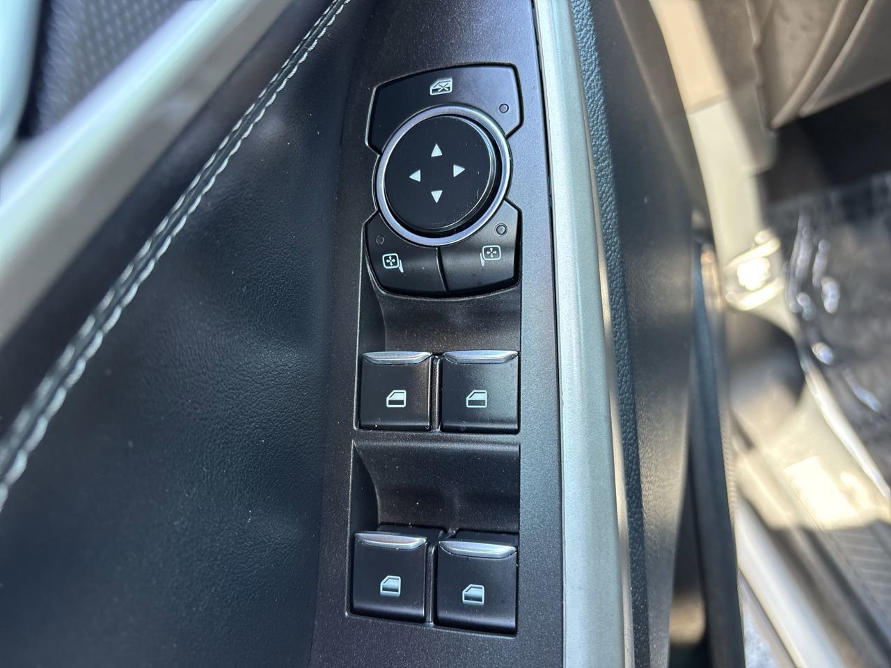 Certified 2023 Ford Explorer XLT w/ Equipment Group 202A image 24