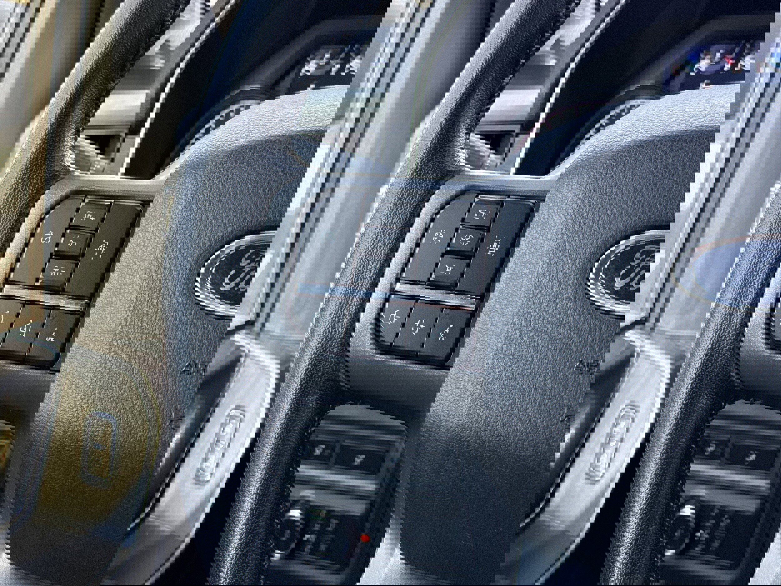 Certified 2022 Ford F150 XLT w/ Equipment Group 302A High image 17