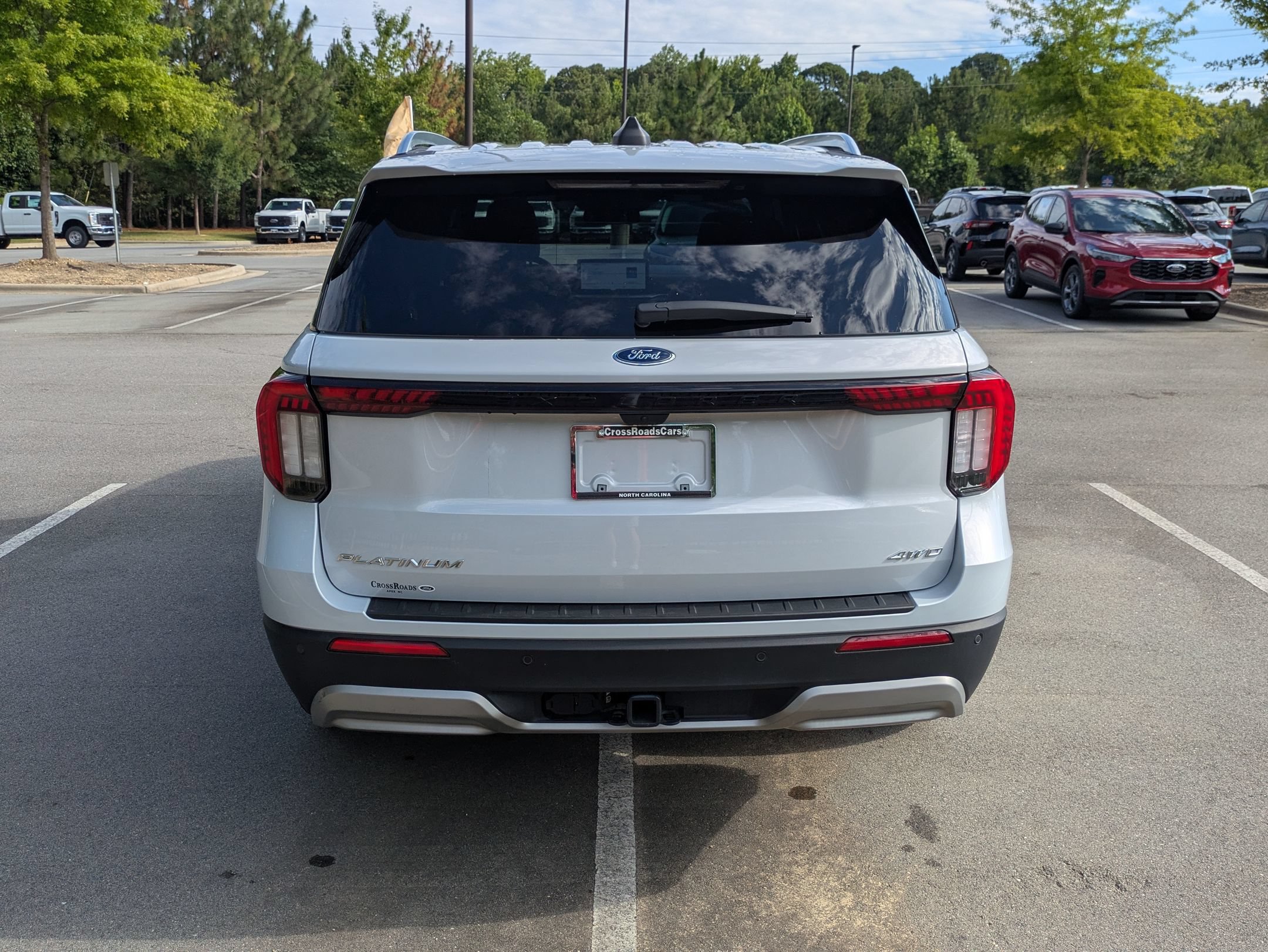 Certified 2025 Ford Explorer Platinum w/ LUX Leather Package AWD/4WD image 5