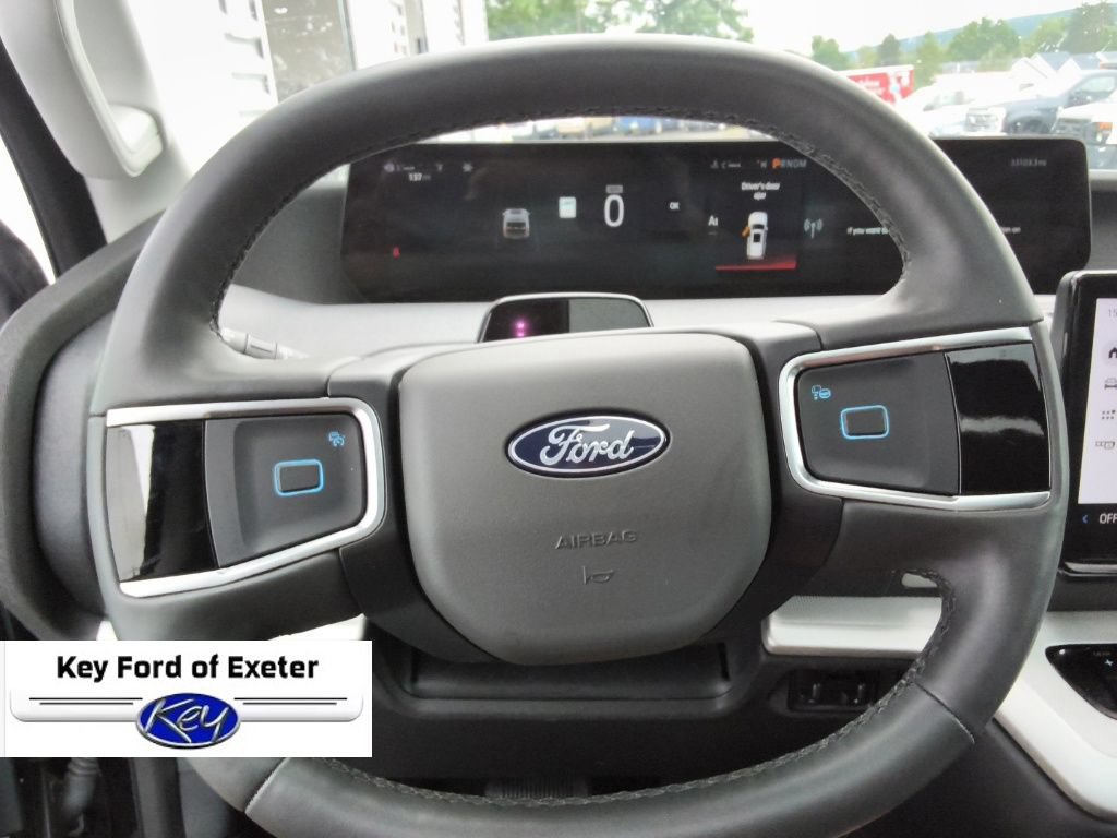 Certified 2025 Ford Expedition Active AWD/4WD image 43
