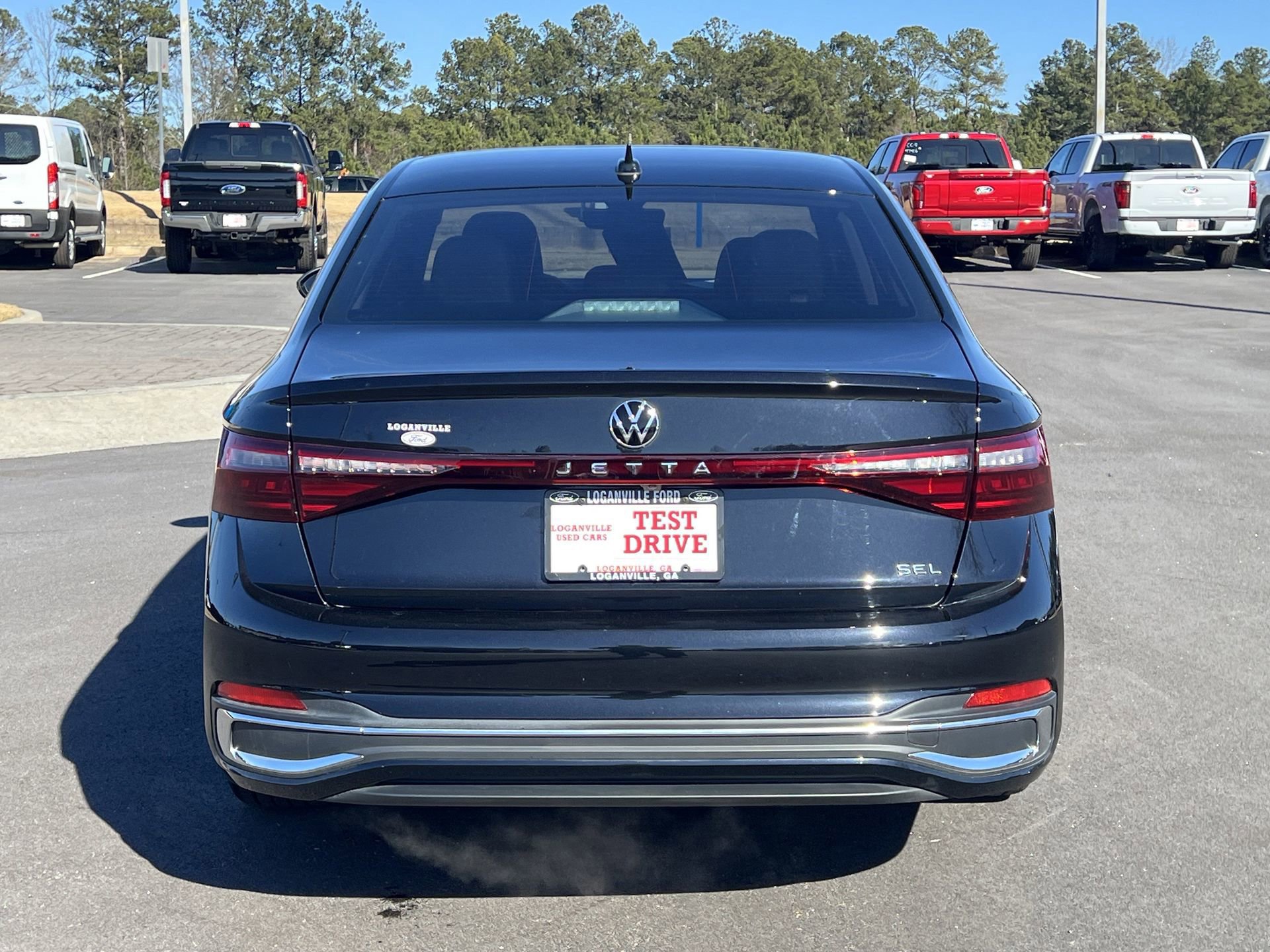 Used 2025 Volkswagen Jetta SEL image 4