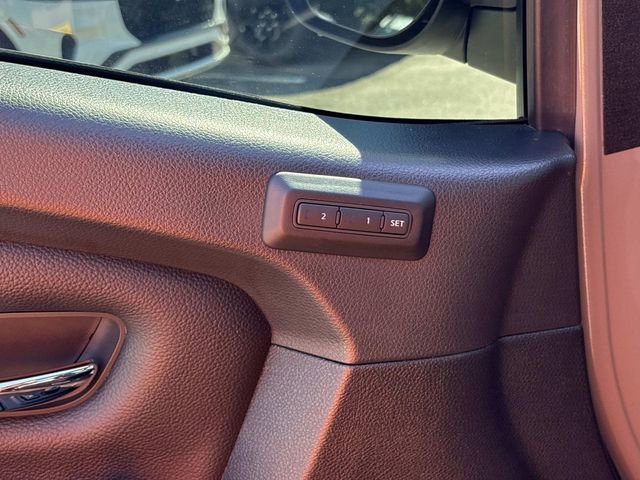 Used 2024 Nissan Titan PRO-4X w/ Pro-4x Convenience Package AWD/4WD image 24