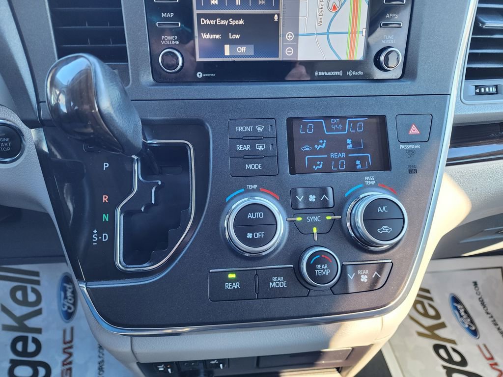 Used 2019 Toyota Sienna XLE image 19
