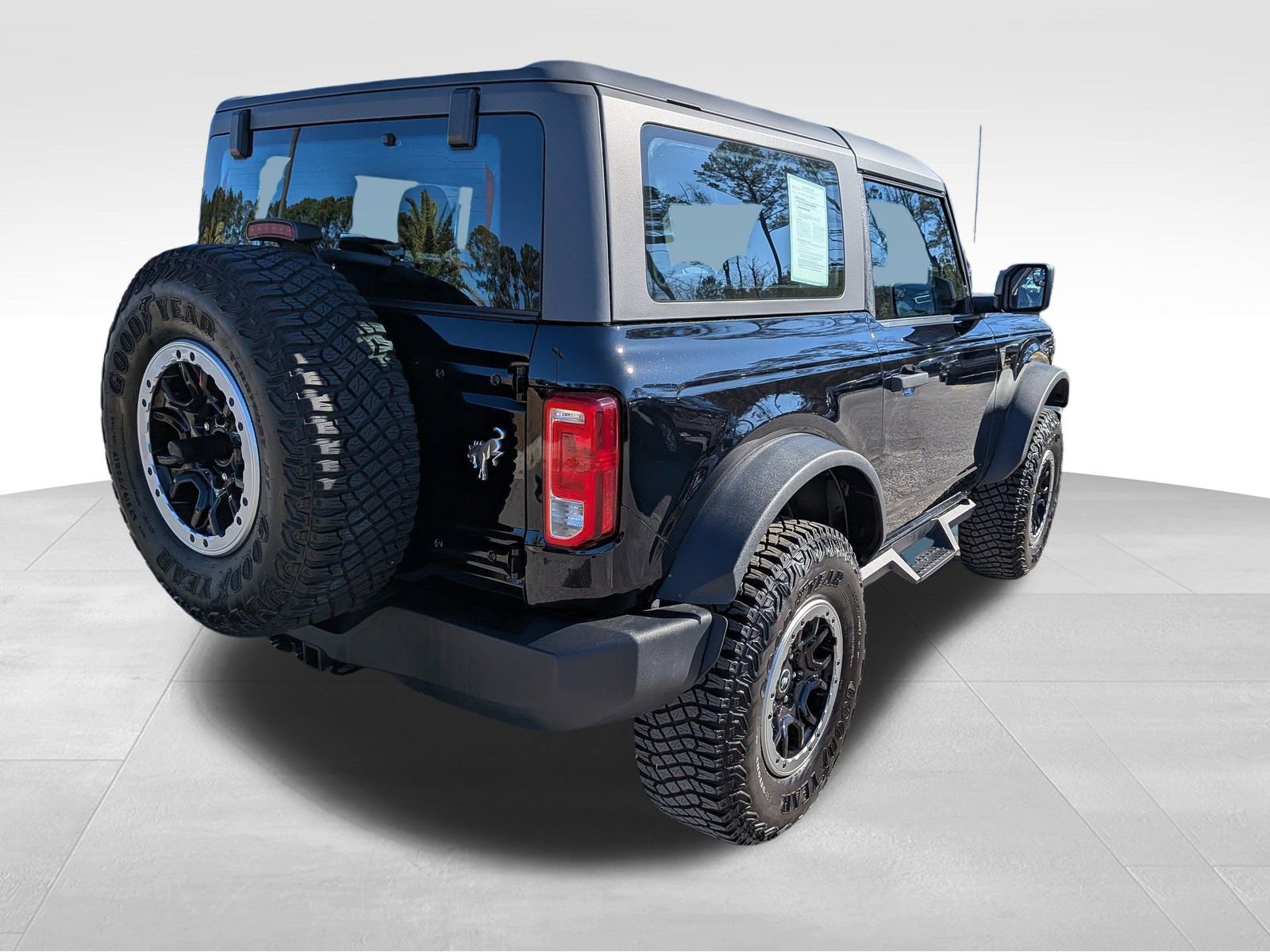 Certified 2023 Ford Bronco 2-Door w/ Sasquatch Package image 5