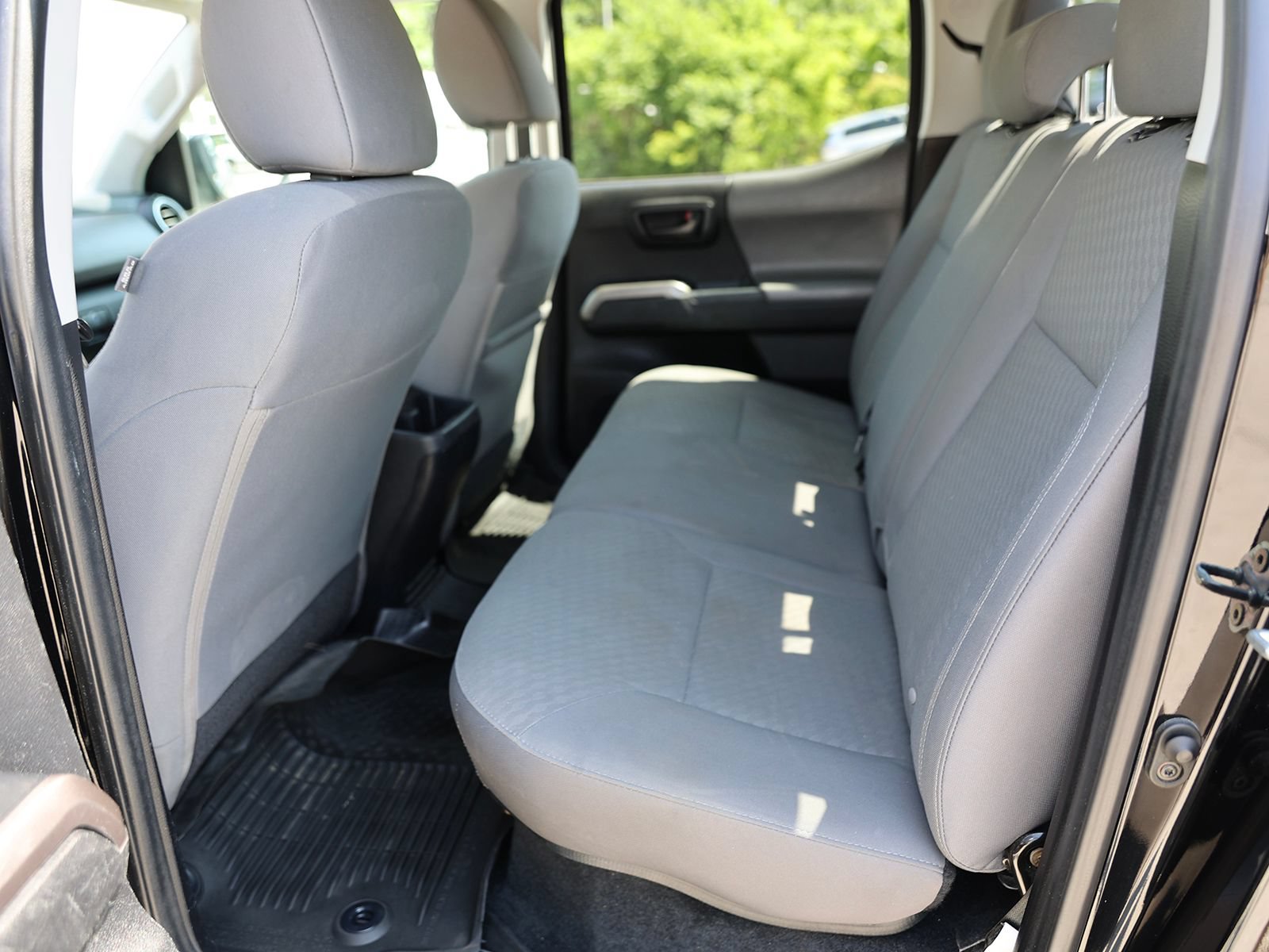 Used 2021 Toyota Tacoma SR5 AWD/4WD image 24