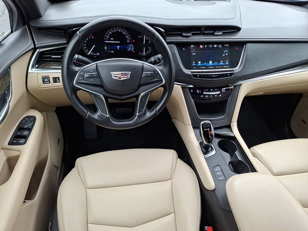 Used 2019 Cadillac XT5 AWD image 2