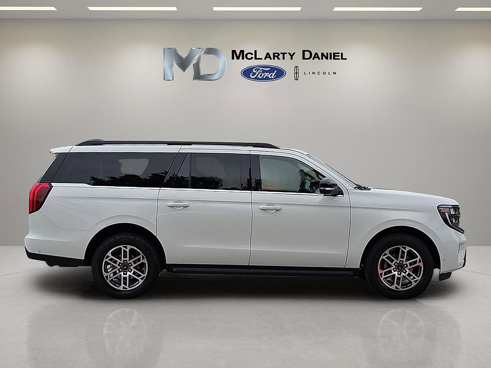 Certified 2025 Ford Expedition Max Active AWD/4WD image 6