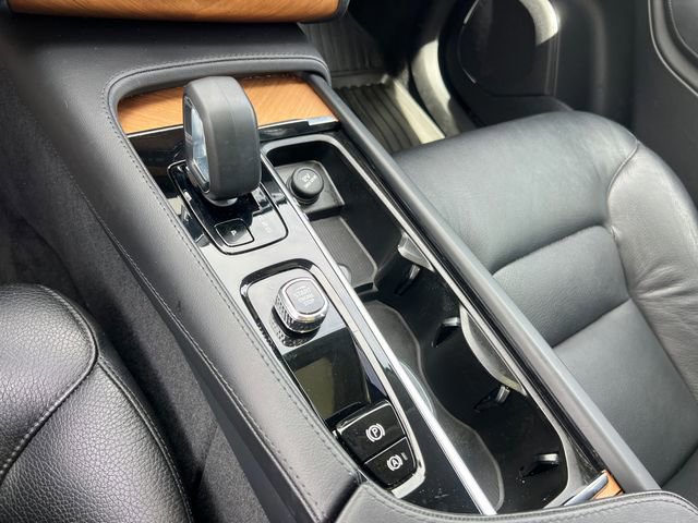 Used 2023 Volvo XC90 B6 Plus w/ Protection Package Premier AWD/4WD image 36