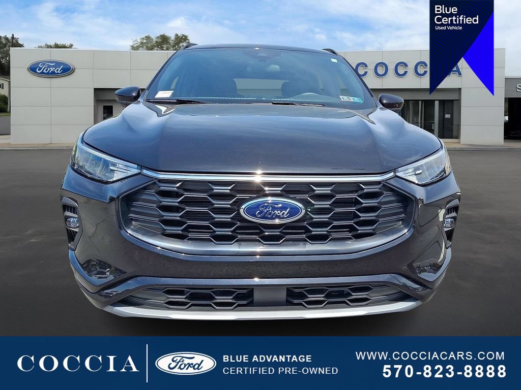 Certified 2024 Ford Escape ST-Line Select AWD/4WD image 2