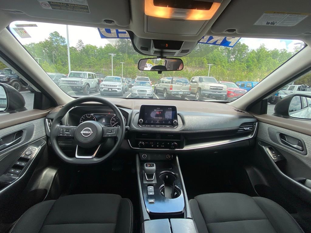 Used 2023 Nissan Rogue S FWD image 25