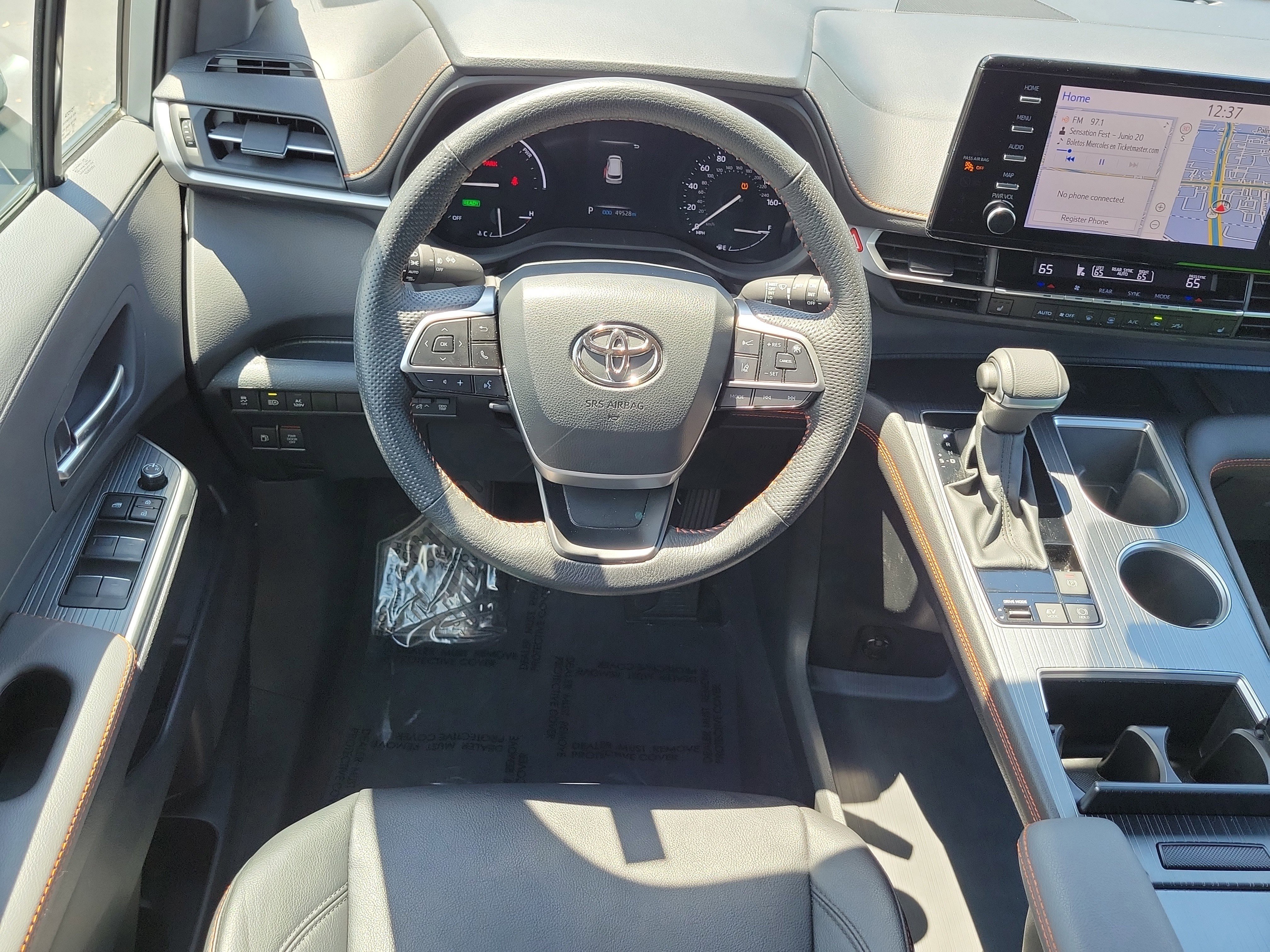 Used 2024 Toyota Sienna XSE w/ XSE Plus Package AWD/4WD image 17