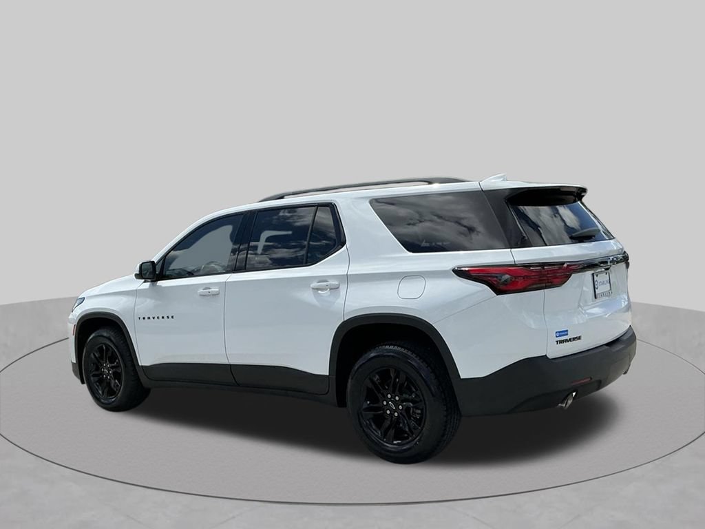 Used 2023 Chevrolet Traverse LT FWD image 4