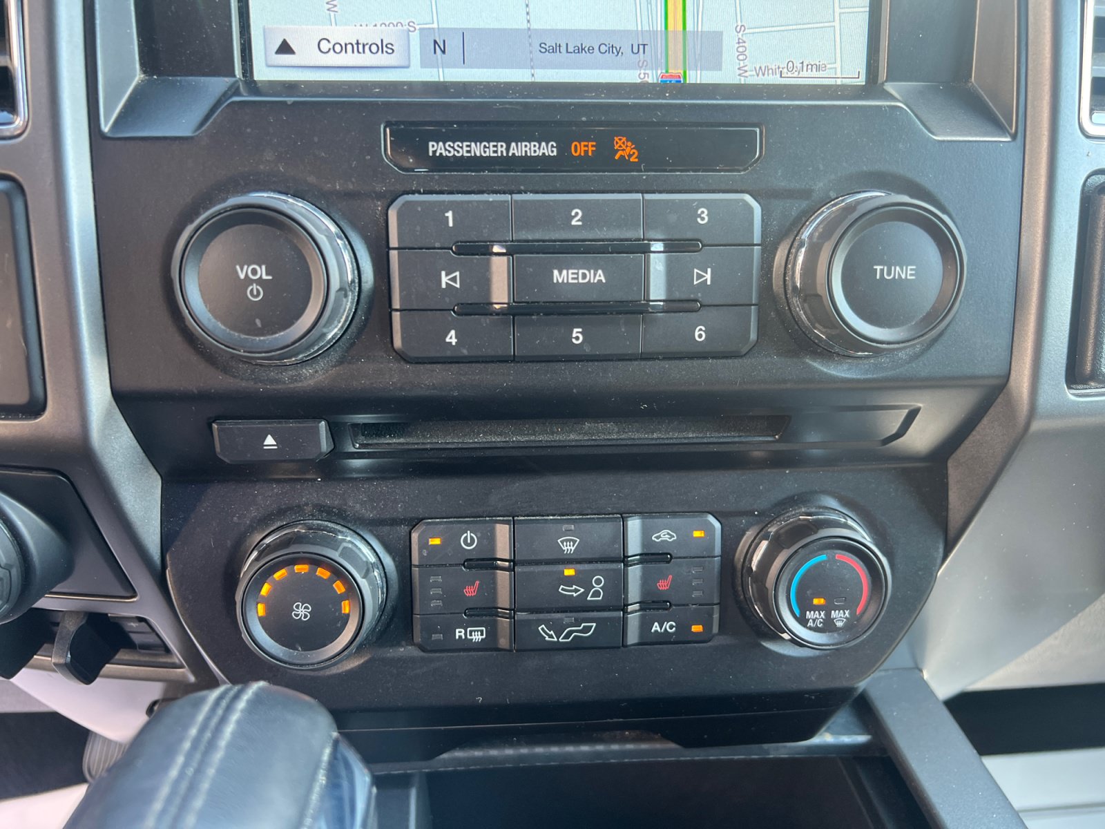 Certified 2018 Ford F150 XLT w/ Equipment Group 302A Luxury AWD/4WD image 22