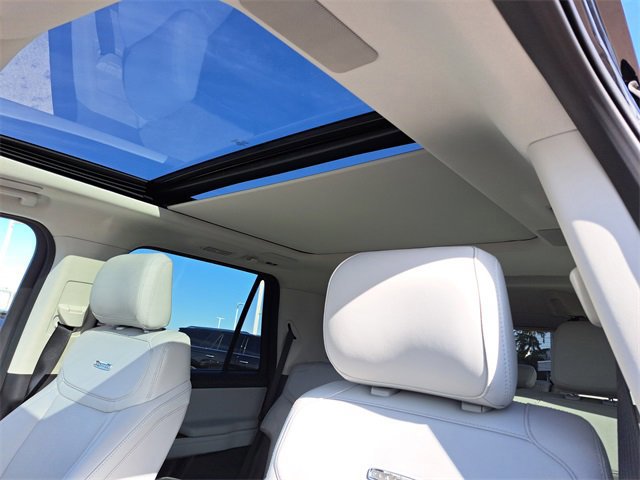 Certified 2025 Ford Expedition Platinum w/ Driver's Package image 25