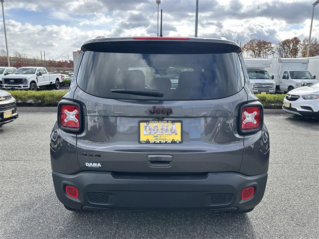 Used 2020 Jeep Renegade Latitude image 4