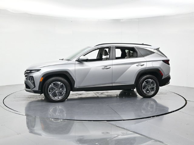 Used 2025 Hyundai Tucson Blue AWD/4WD image 6