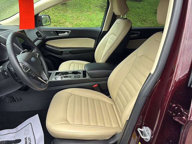 Certified 2024 Ford Edge SEL w/ Convenience Package AWD/4WD image 11