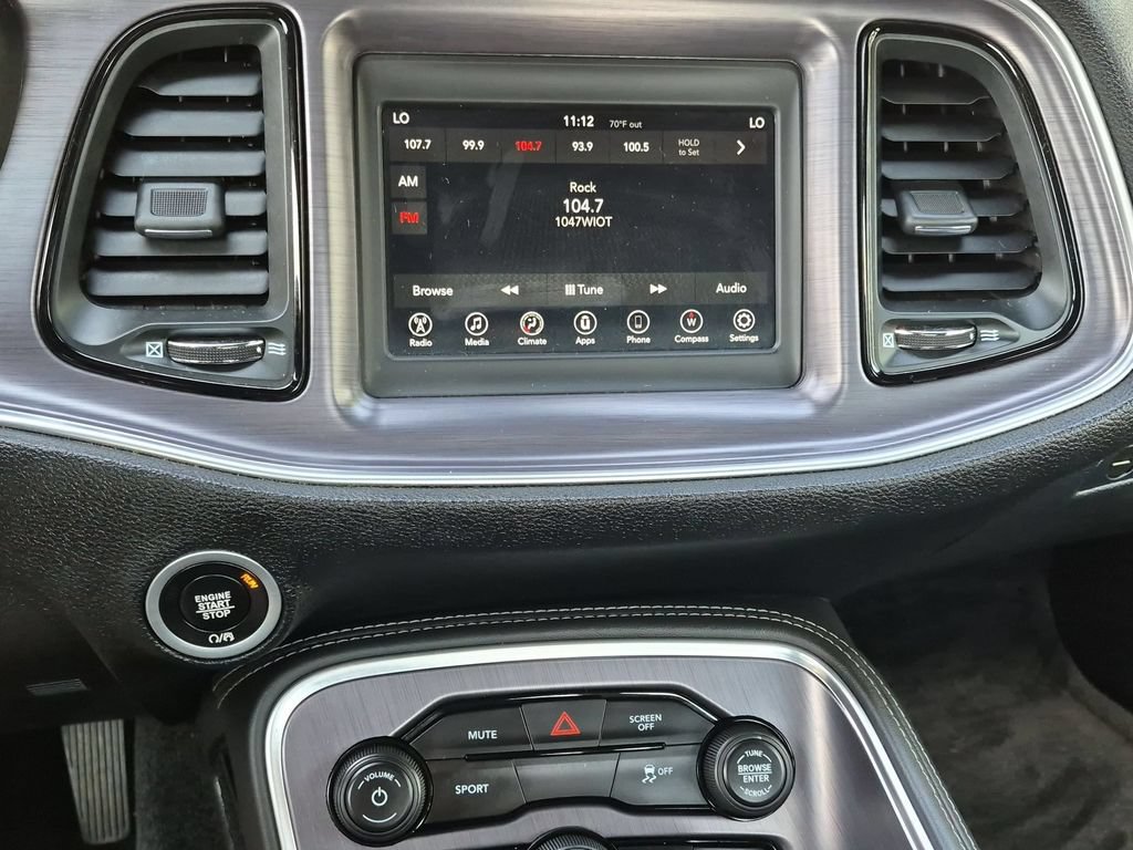Used 2018 Dodge Challenger R/T RWD image 15