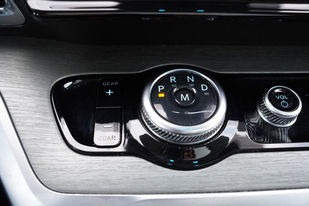 Certified 2025 Ford Expedition Max Platinum image 34