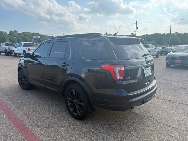 Certified 2019 Ford Explorer XLT w/ Equipment Group 202A FWD image 7