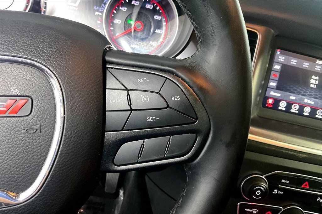 Used 2020 Dodge Charger SXT RWD image 19