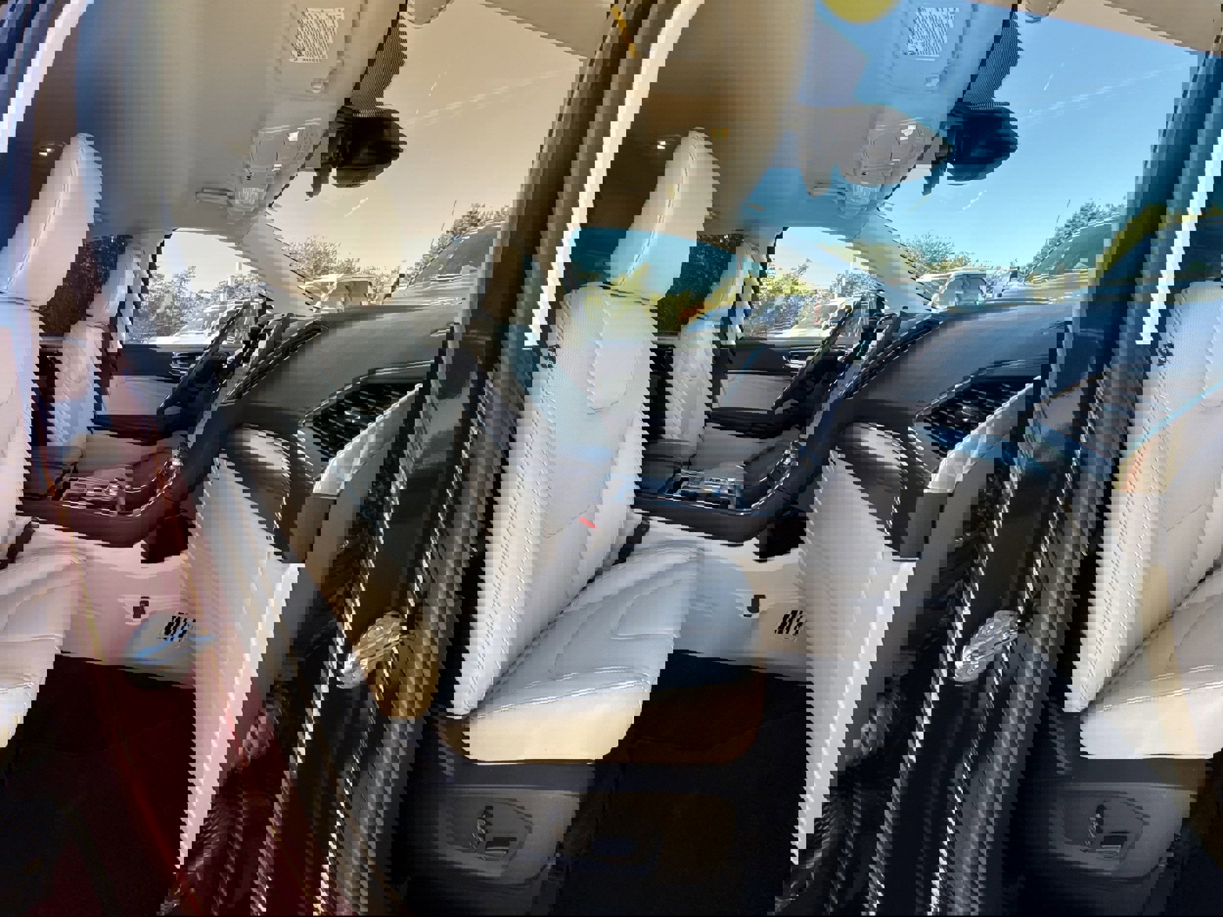 Certified 2022 Ford Edge Titanium w/ Equipment Group 301A image 11