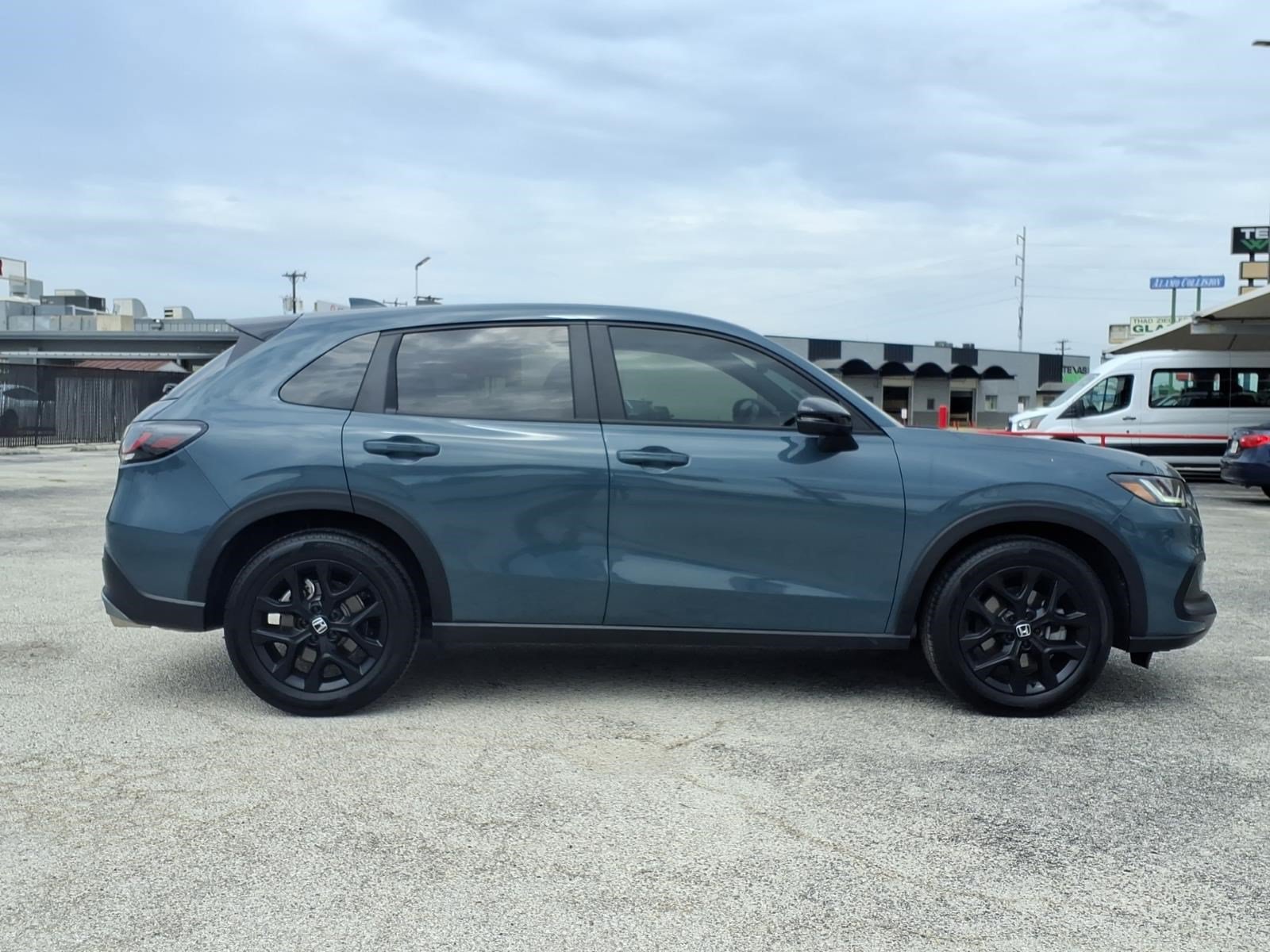 Used 2025 Honda HR-V Sport image 7