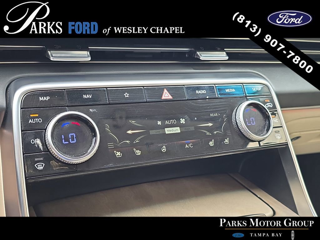 Used 2022 Genesis GV80 2.5T w/ Prestige Package 05 RWD image 24