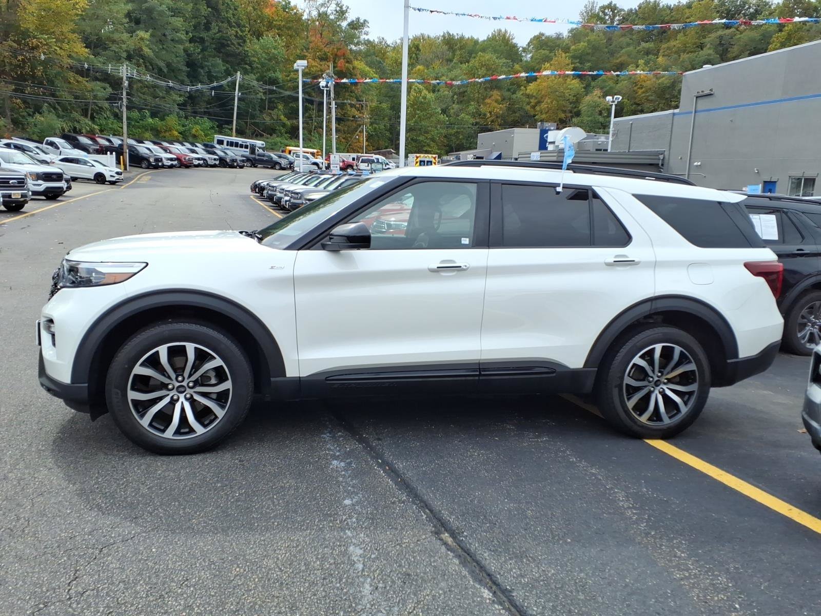 Certified 2023 Ford Explorer ST-Line w/ Class IV Trailer Tow Package AWD/4WD image 5