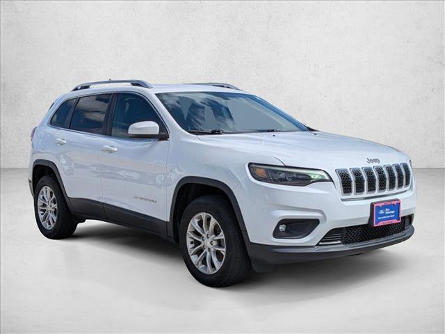 Used 2019 Jeep Cherokee Latitude w/ Cold Weather Group AWD/4WD image 3