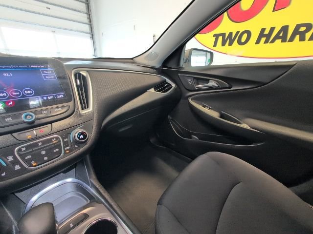 Used 2023 Chevrolet Malibu LT image 28