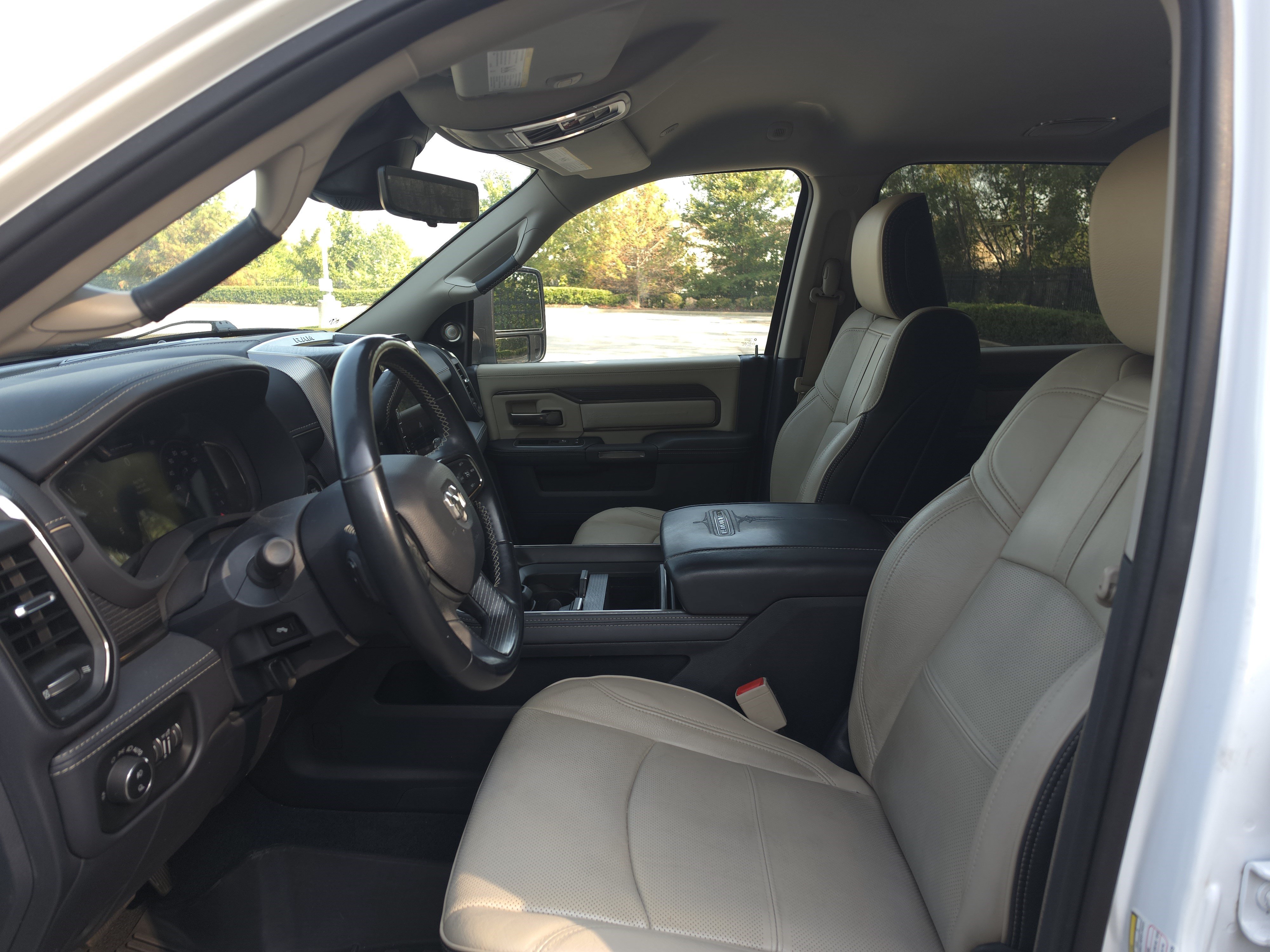 Used 2023 RAM 2500 Limited AWD/4WD image 11