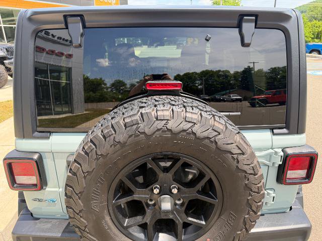 Used 2024 Jeep Wrangler Unlimited AWD/4WD image 6
