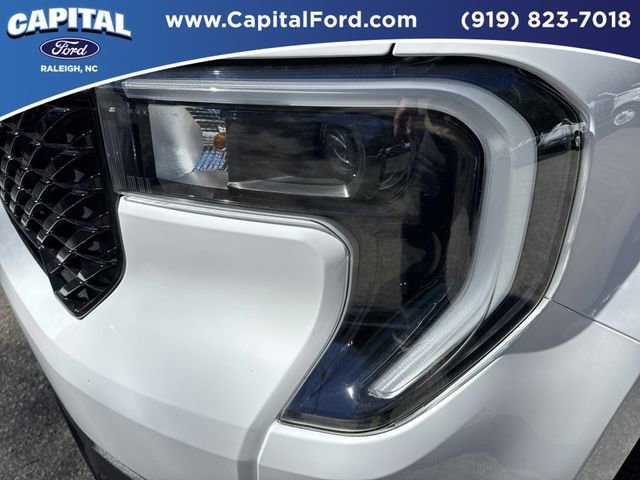 Certified 2025 Ford Maverick Lariat w/ Black Appearance Package image 11