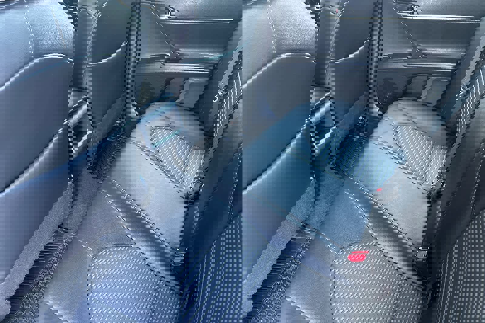 Used 2024 Toyota Camry SE FWD image 10