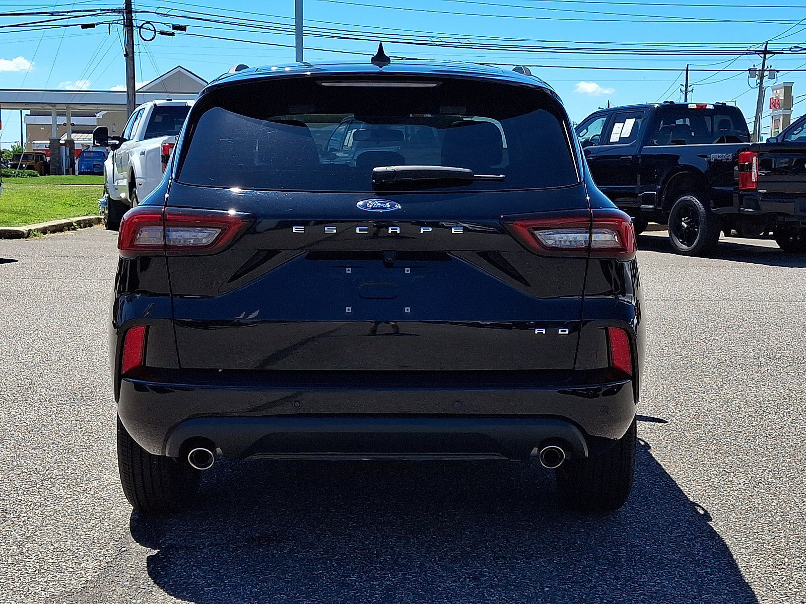 Certified 2024 Ford Escape ST-Line w/ Tech Pack #1 AWD/4WD image 9