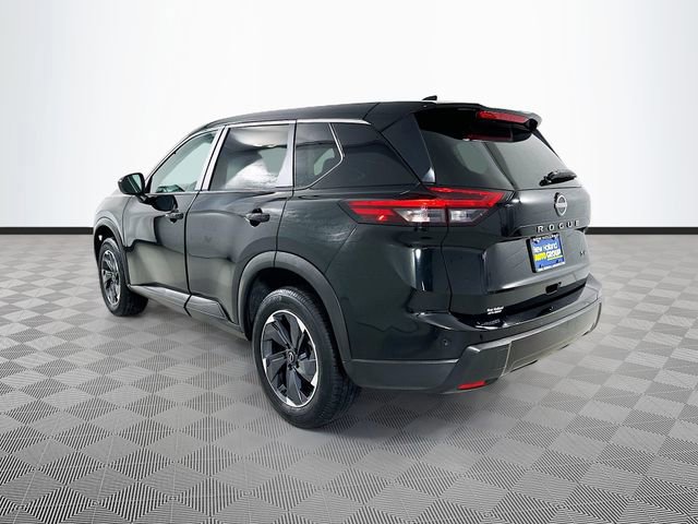Used 2024 Nissan Rogue SV image 3
