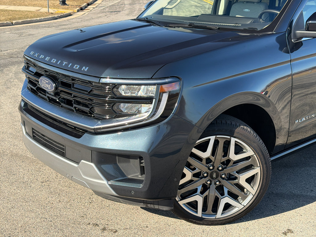 Certified 2025 Ford Expedition Max Platinum w/ Platinum Ultimate Package image 8