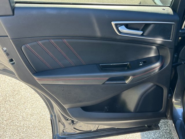 Certified 2020 Ford Edge ST-Line w/ Cold Weather Package FWD image 24