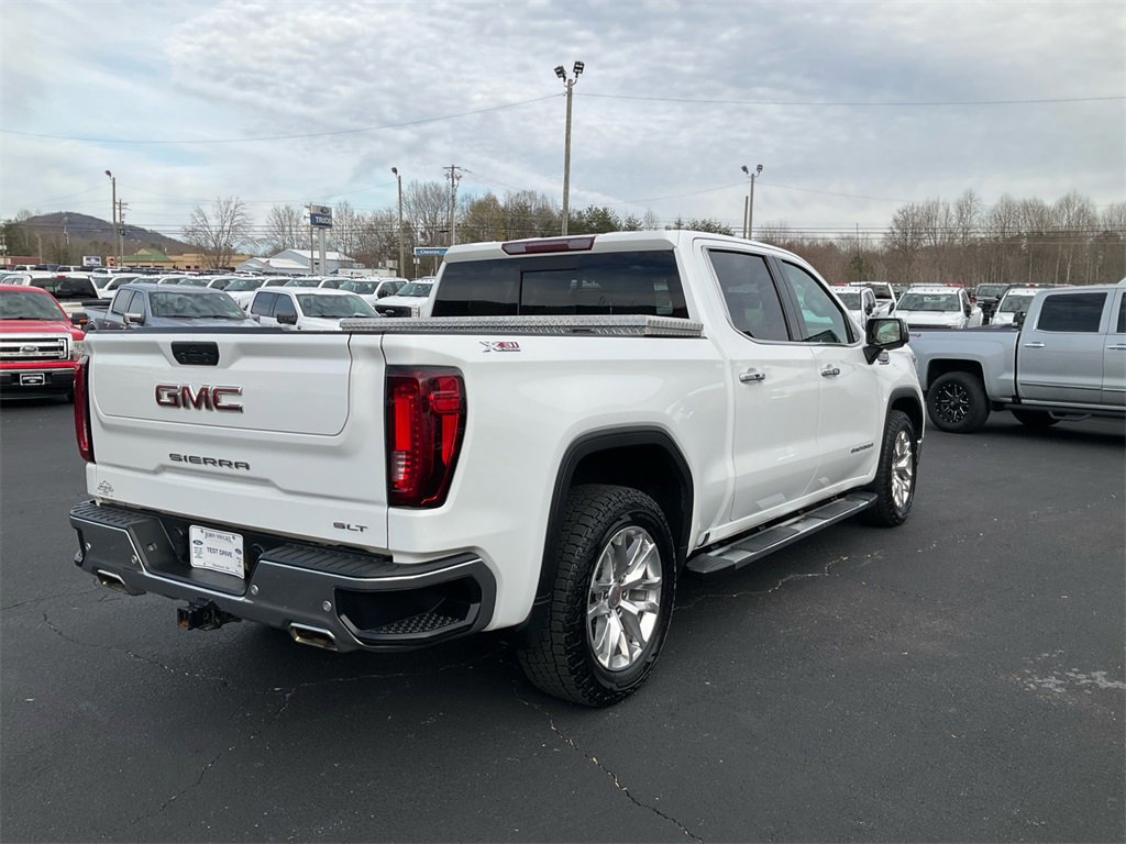 Used 2022 GMC Sierra 1500 SLT image 3