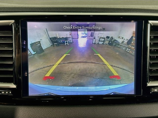 Used 2024 Chrysler Pacifica Touring-L FWD image 30