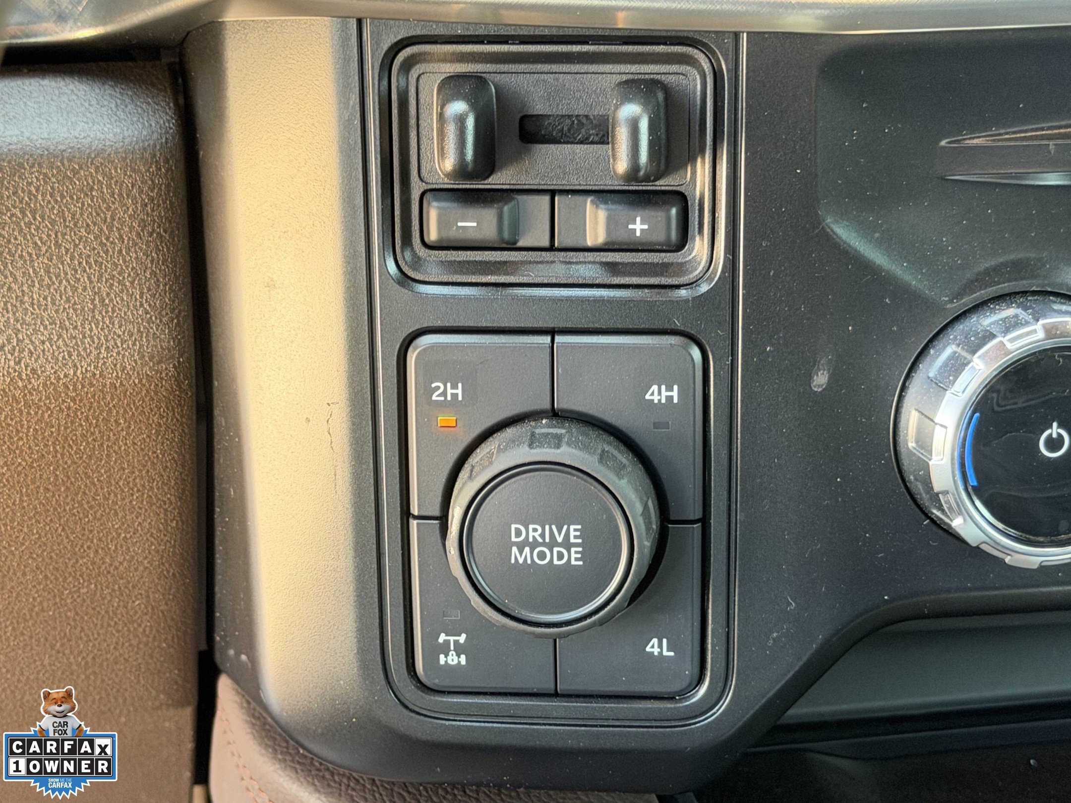 Certified 2025 Ford F250 King Ranch AWD/4WD image 25