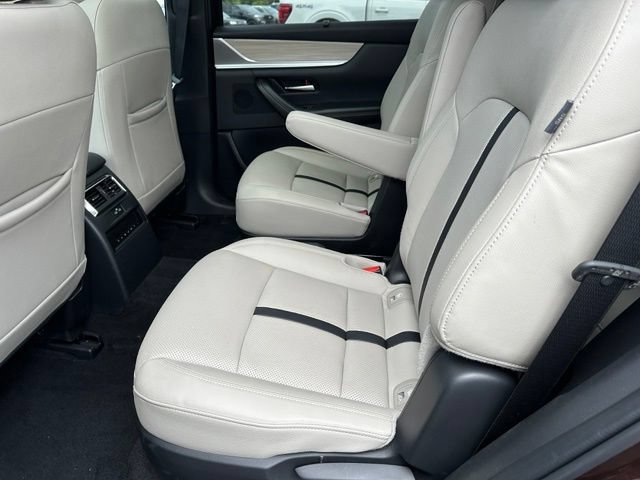 Used 2024 MAZDA CX-90 Plug-In Hybrid w/ Premium Pkg AWD/4WD image 17