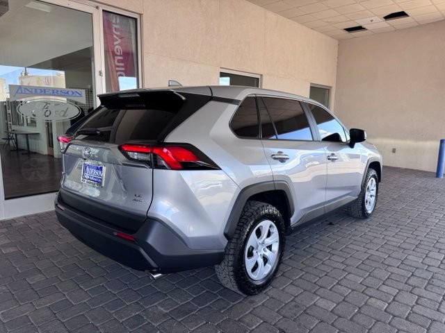 Used 2025 Toyota RAV4 LE AWD/4WD image 5